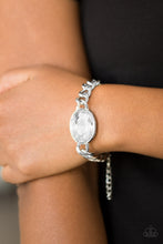 Load image into Gallery viewer, Luxury Lush - White - KNicole Jewels
